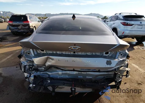 2022 Hyundai Elantra Limited z USA, uszkodzony, nr VIN 5NPLP4AG5NH057977